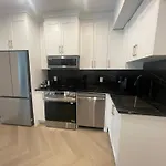 Elite Guest Walkout Basement Suite Retreat