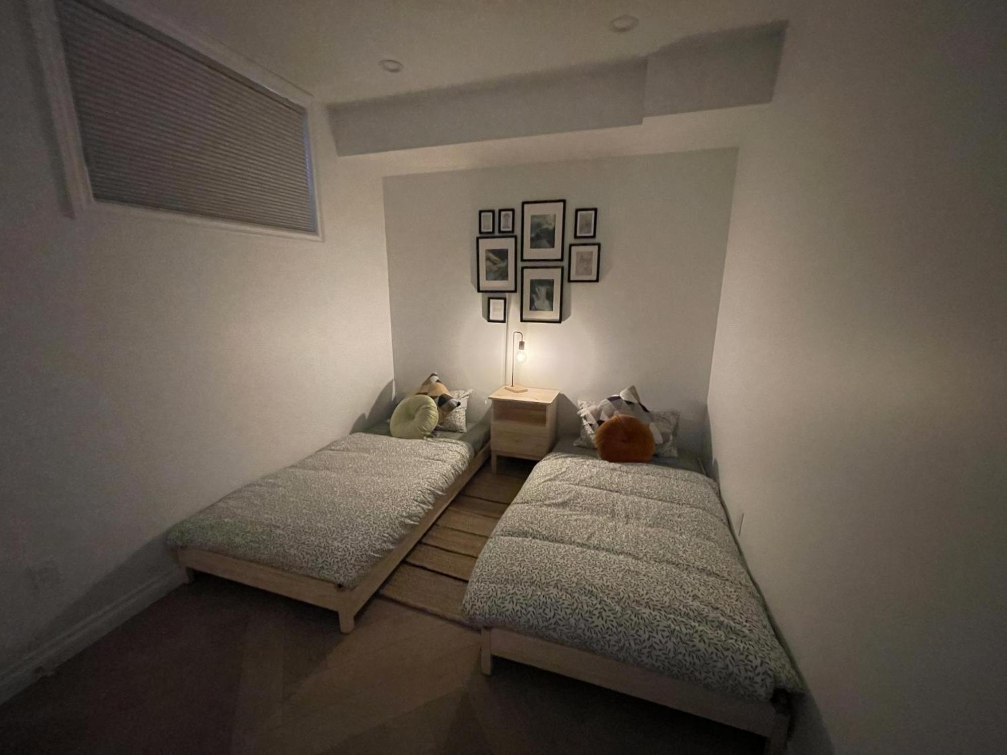 Elite Guest Walkout Basement Retreat Holiday home *