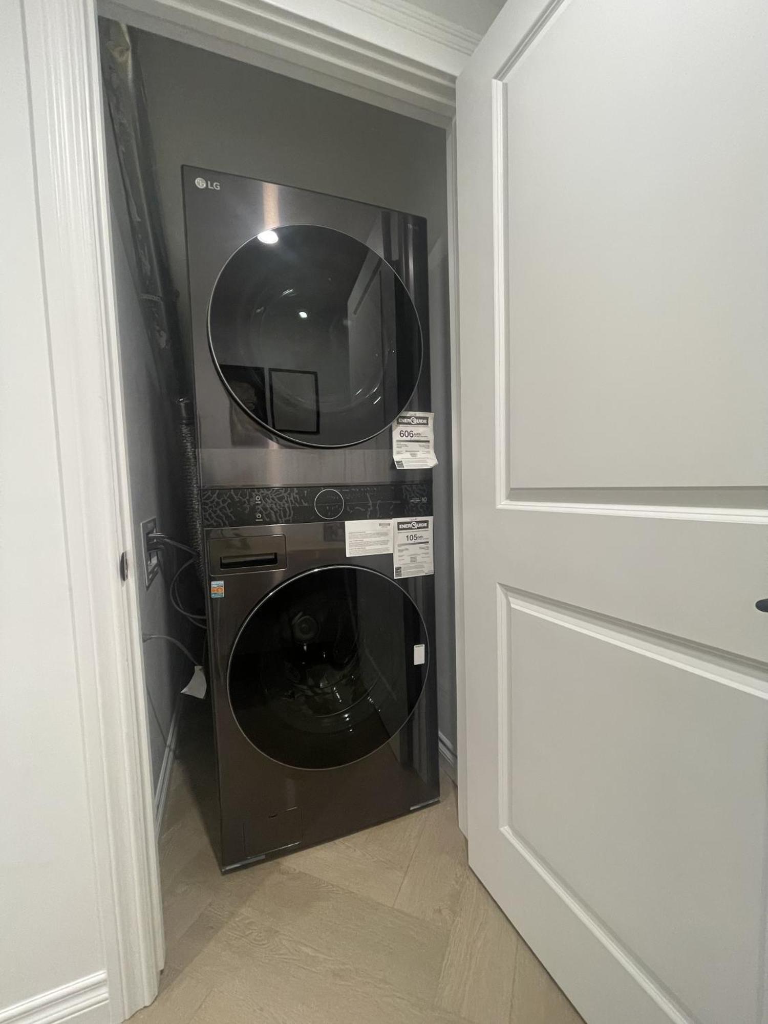 Holiday home Elite Guest Walkout Basement Retreat
