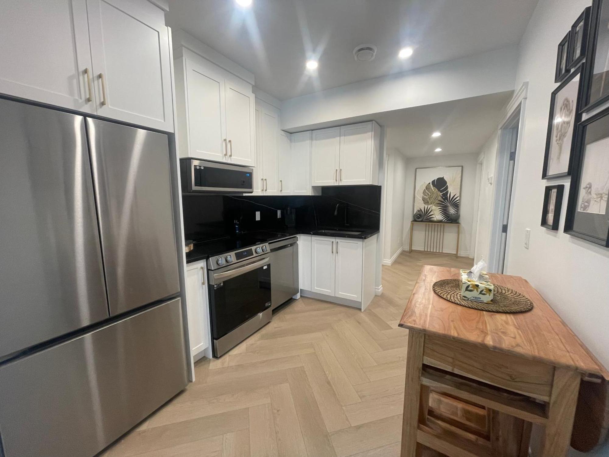 Holiday home Elite Guest Walkout Basement Retreat *